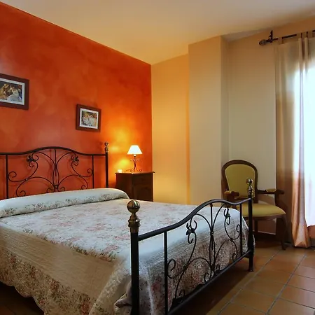 Hotel Rural Hojaranzos Tejeda de Tiétar