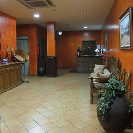 霍哈兰佐乡村酒店 Tejeda de Tiétar