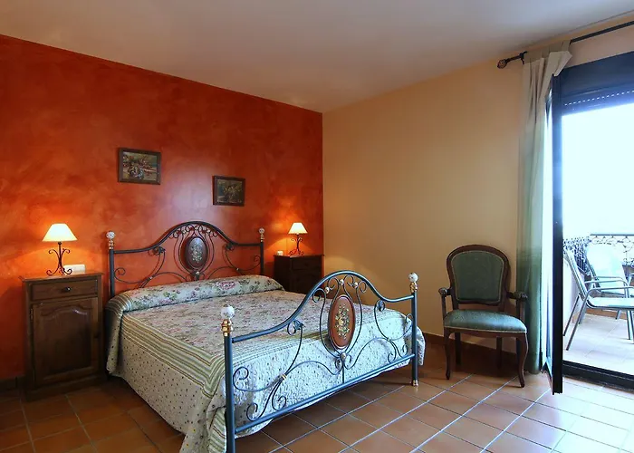 Hotel Rural Hojaranzos