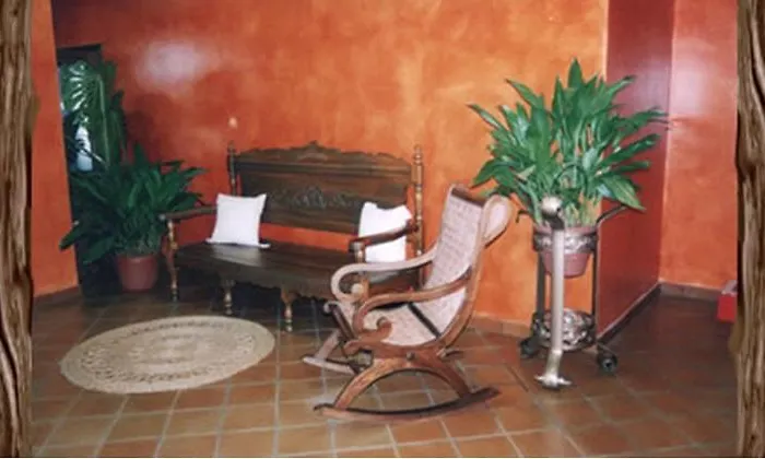 Hotel Rural Hojaranzos